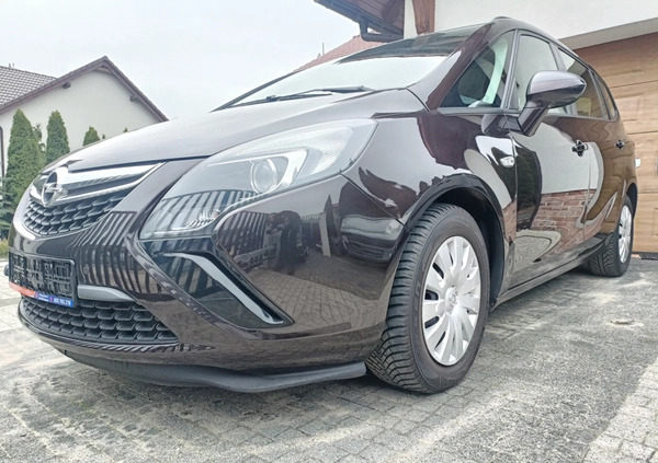 Opel Zafira cena 33900 przebieg: 203000, rok produkcji 2015 z Gniezno małe 79